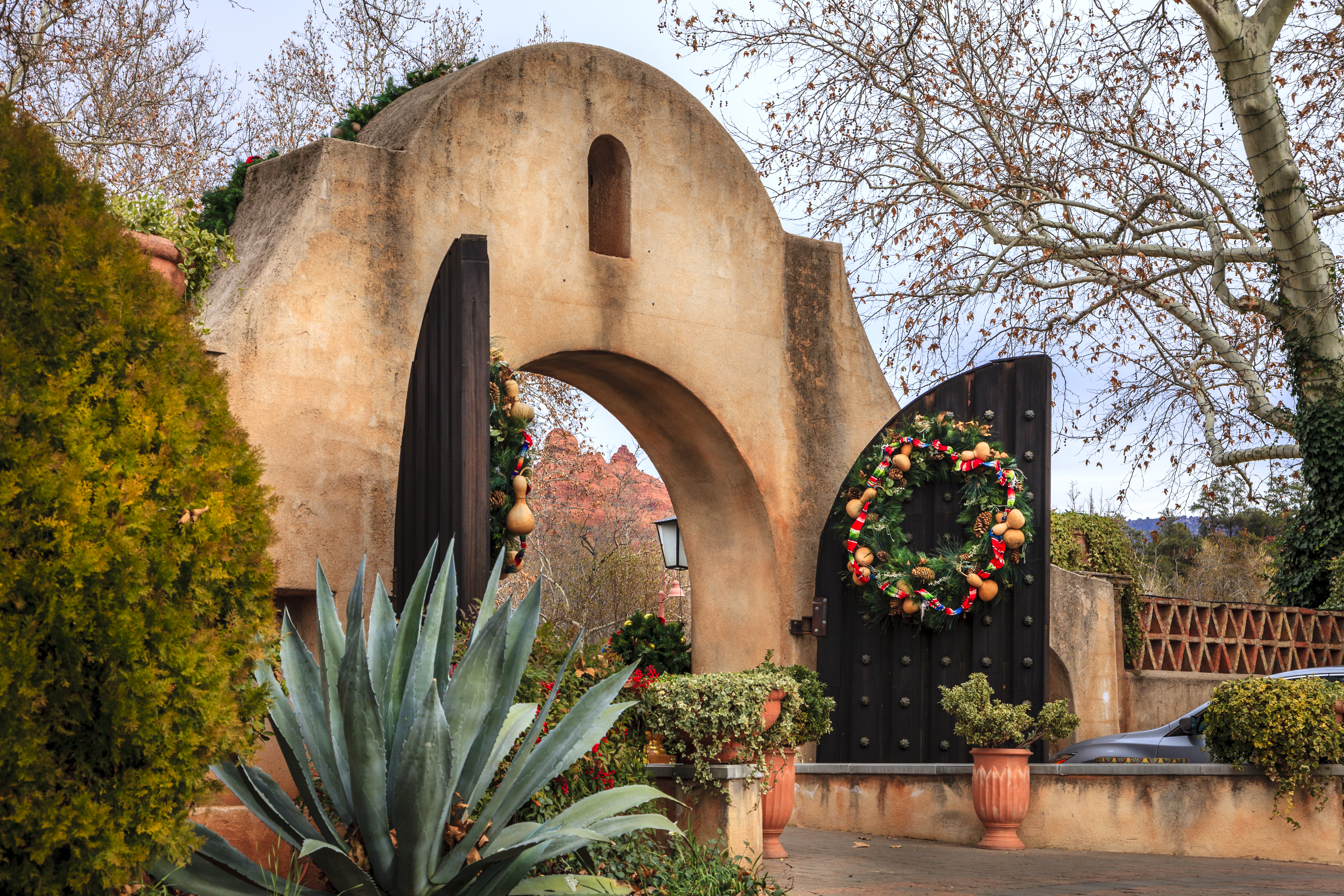 Open entrance gate to Tlaquepaque Arts and Shopping Village in Sedona, Arizona.